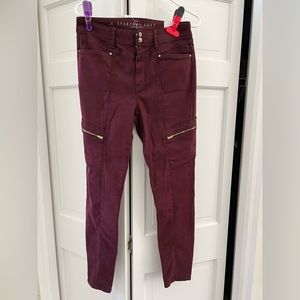 WHBM Burgundy skinny ankle pant. Size 8.